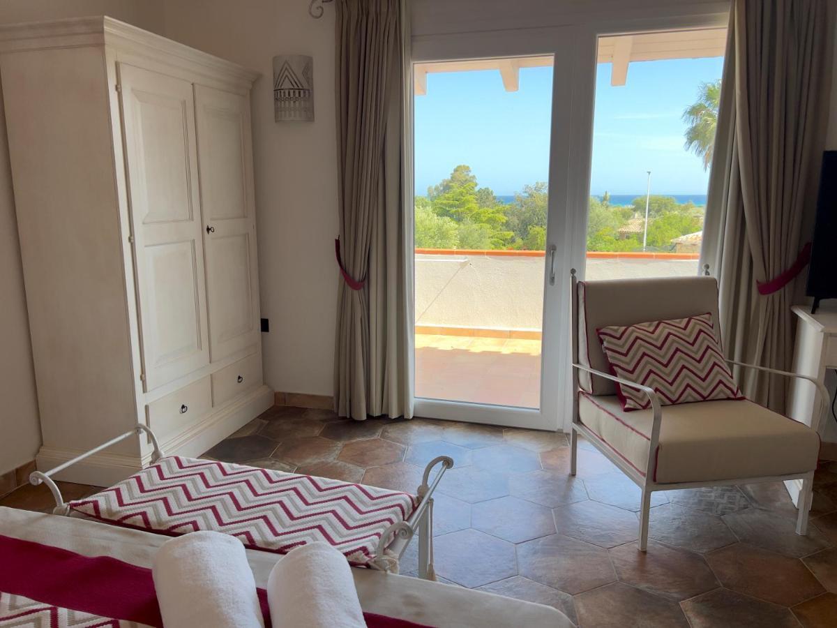 Hotel Altura Villasimius Eksteriør bilde