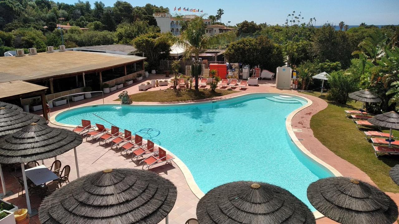 Hotel Altura Villasimius Eksteriør bilde