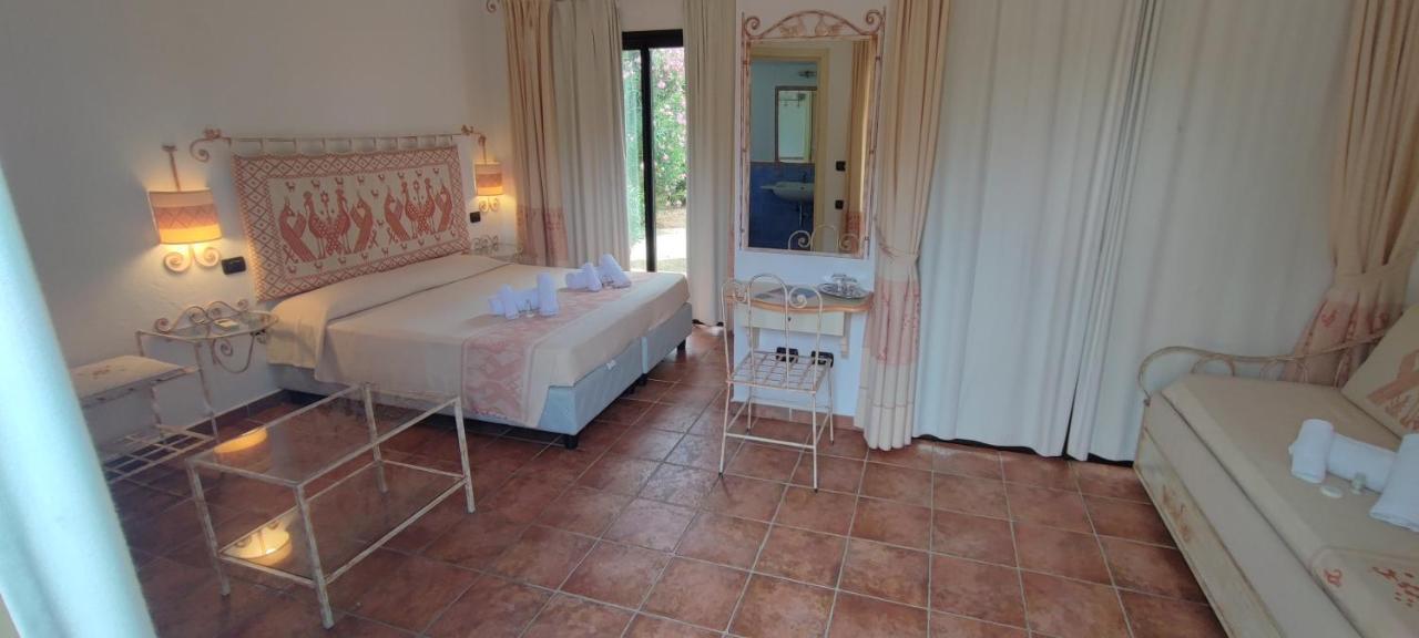 Hotel Altura Villasimius Eksteriør bilde